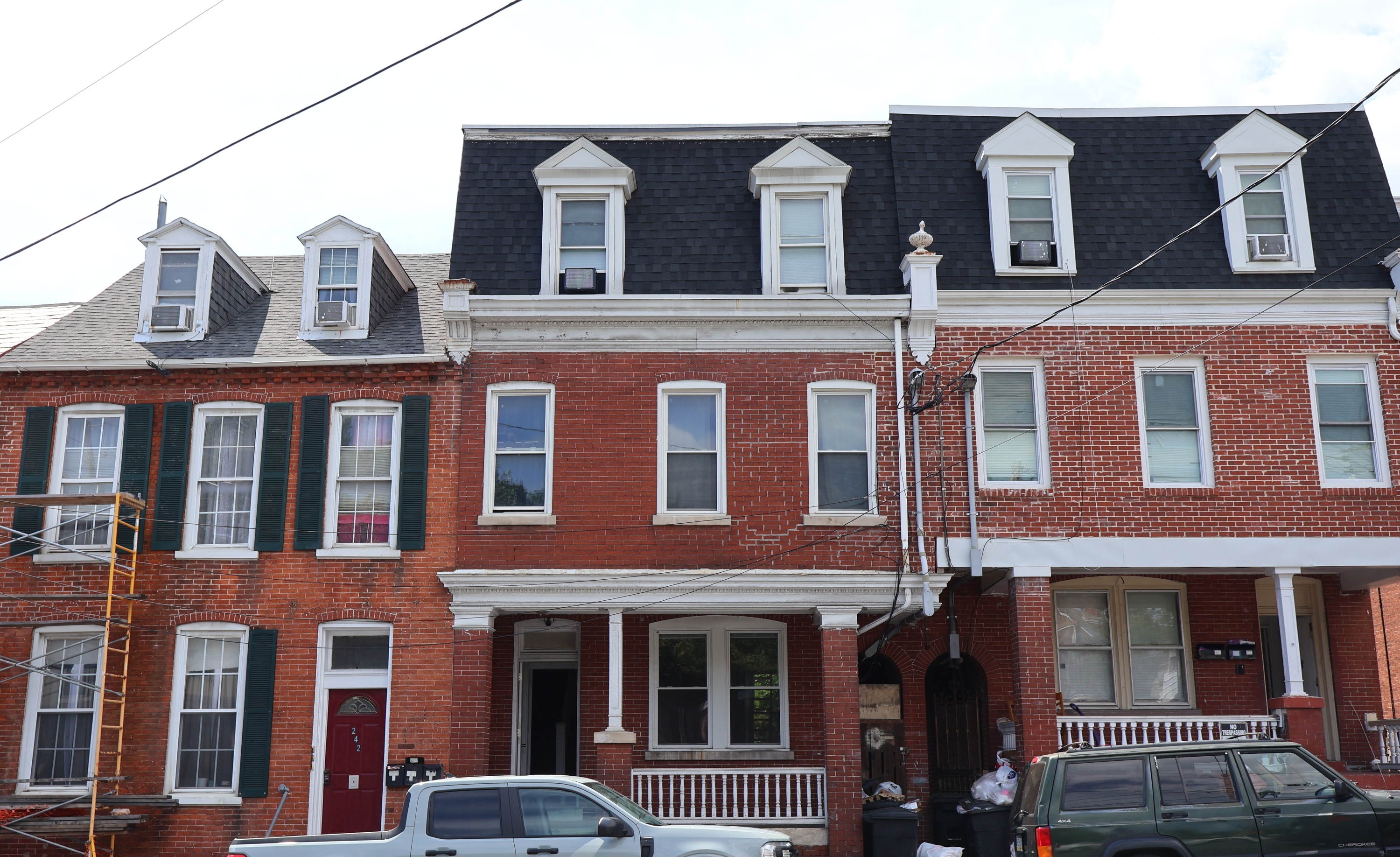 240 South Queen Street - 1